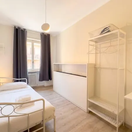 Appartement Centro & Leonardo: Trilocale Moderno Con Balcone *